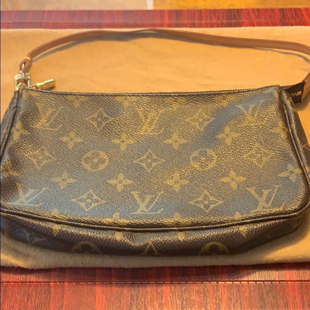 Louis Vuitton Purse